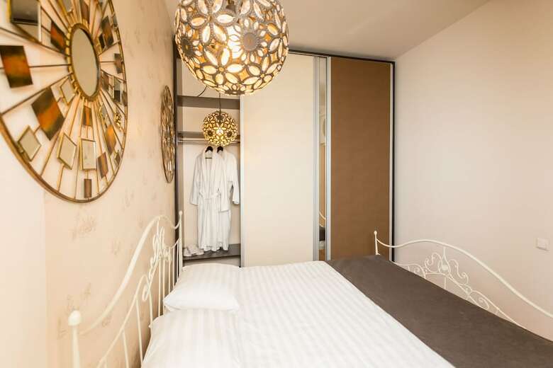 Hotel Falcon Apartments - Meidan Boutique