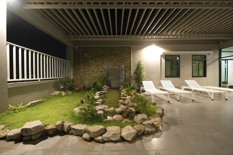 Urbanite Hotel