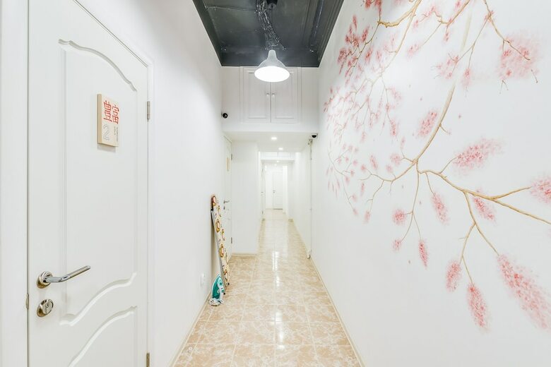 Tomi Apartments