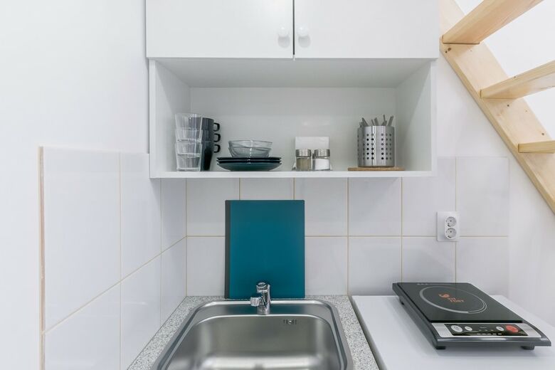 Tomi Apartments