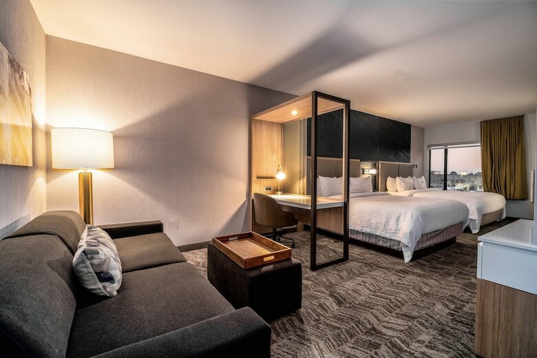 Hotel Springhill Suites By Marriott Oakland Airport