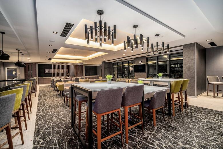 Hotel Springhill Suites By Marriott Oakland Airport
