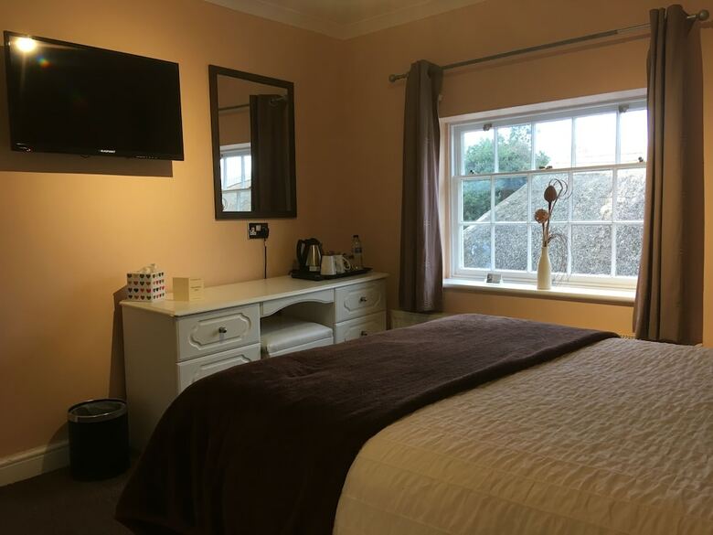 The Silverton Inn - B&B