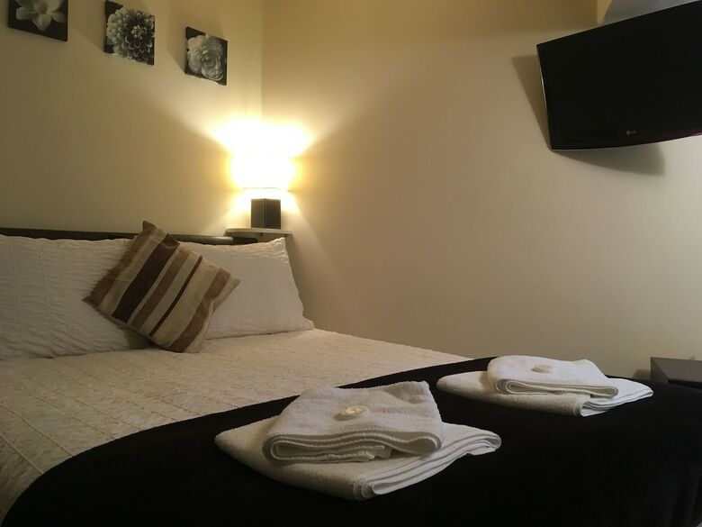 The Silverton Inn - B&B
