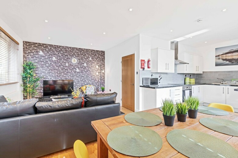 Apartamentos Seaview Heights-2 Bedroom Loft Style Apt