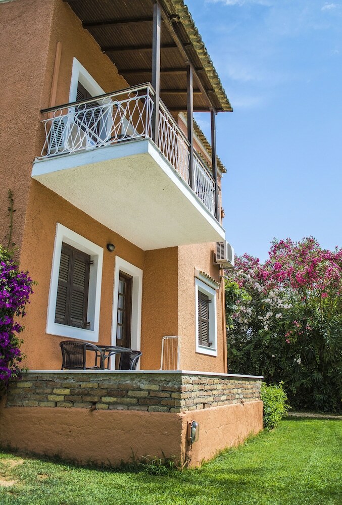 Residencia Folies Corfu Hotel Apartments