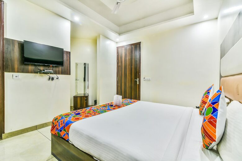 Fabhotel Classic Park