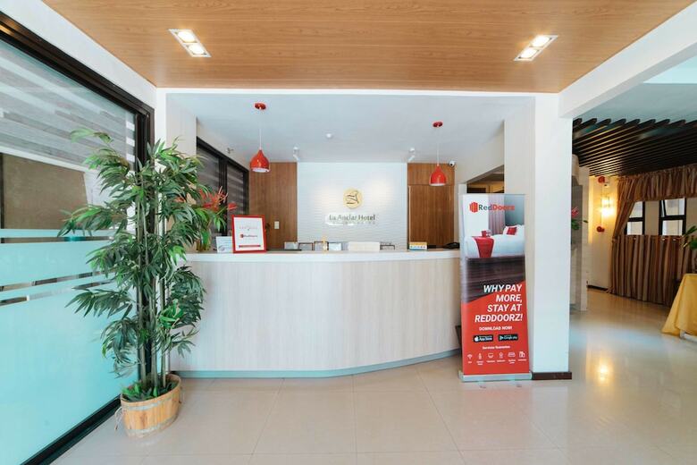 Hotel Reddoorz Plus @ Poblacion District Davao
