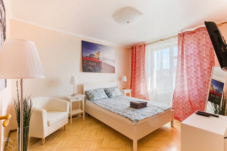 Apartment On Peschanaya 6