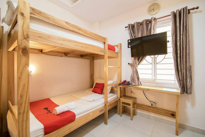 Hostal Reddoorz @ Bui Vien Walking Street - Hostel