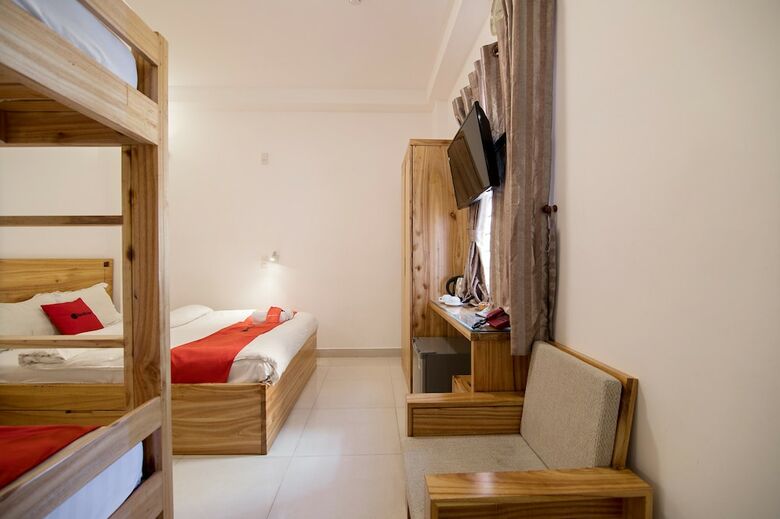 Hostal Reddoorz @ Bui Vien Walking Street - Hostel