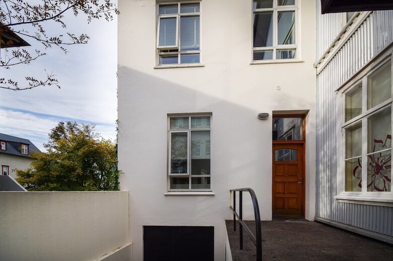 Apartment �6