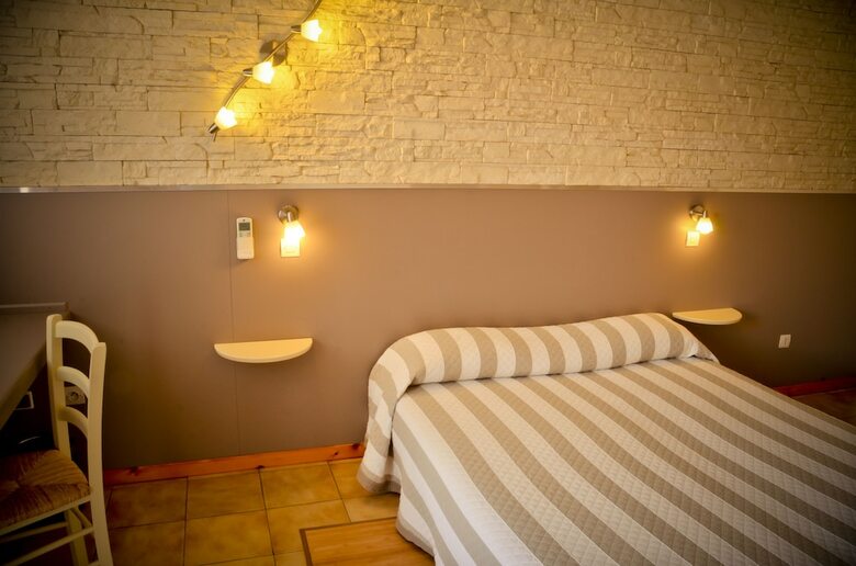 Hotel H�tel Les Pins