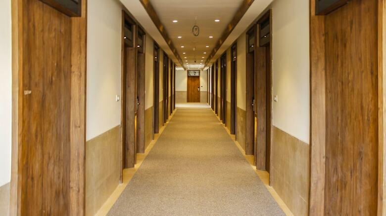 Fabhotel Pinnacle Grand