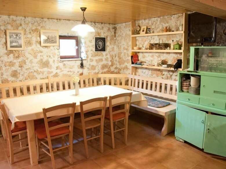 Miha Lodge