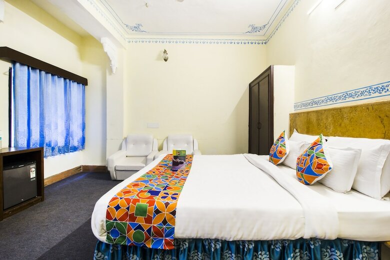 Hotel Fabexpress Janki Vilas