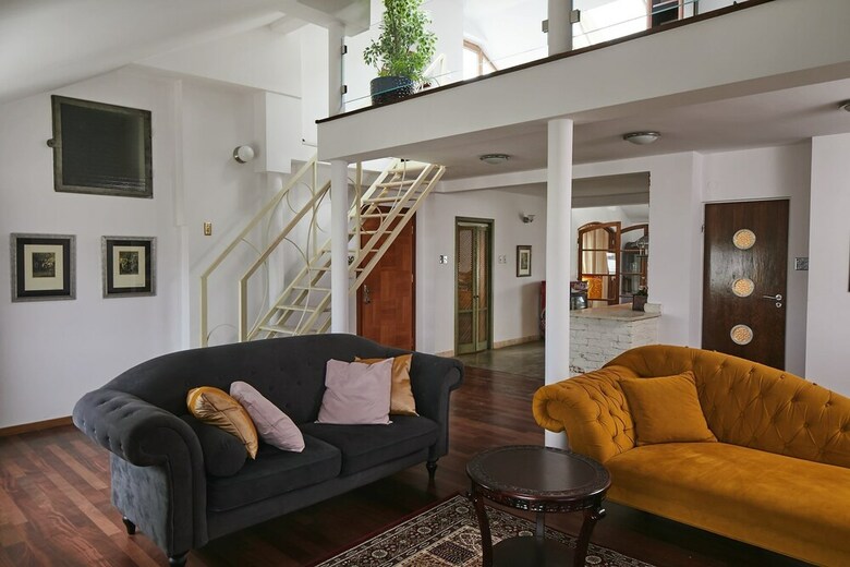 Rozana 2-floor Apartment