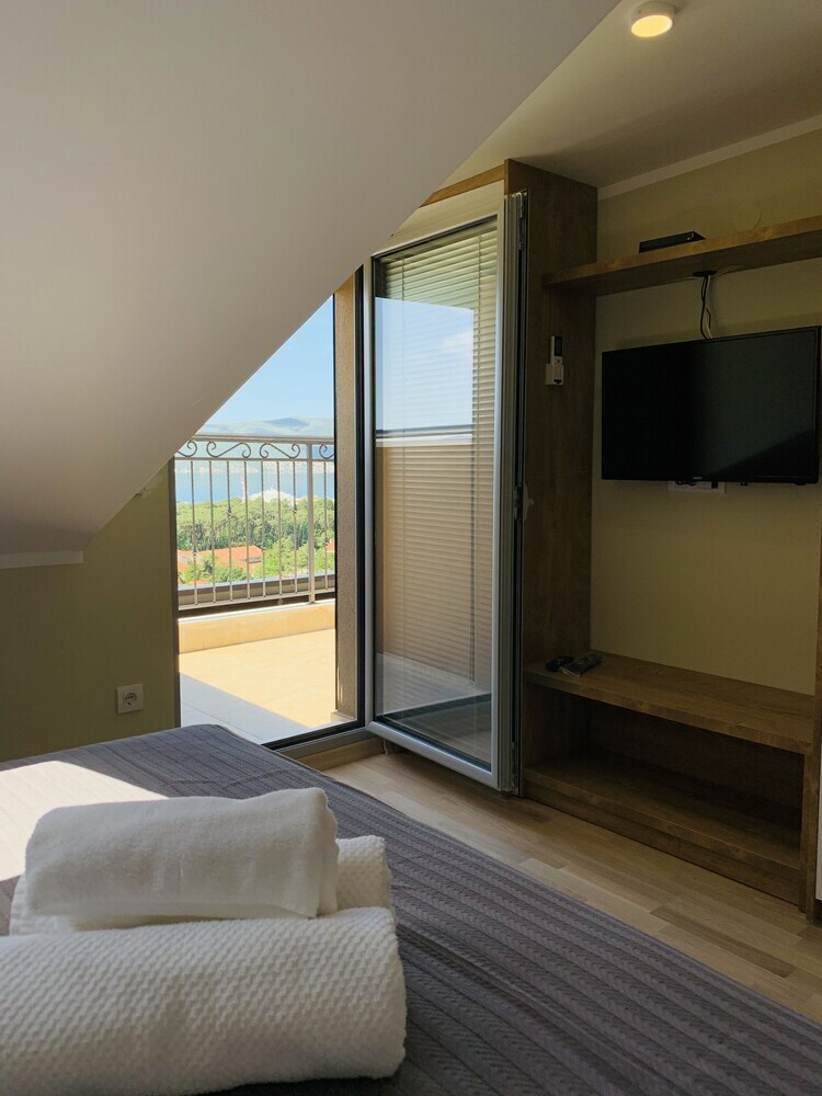 Apartamentos Golden Eagle