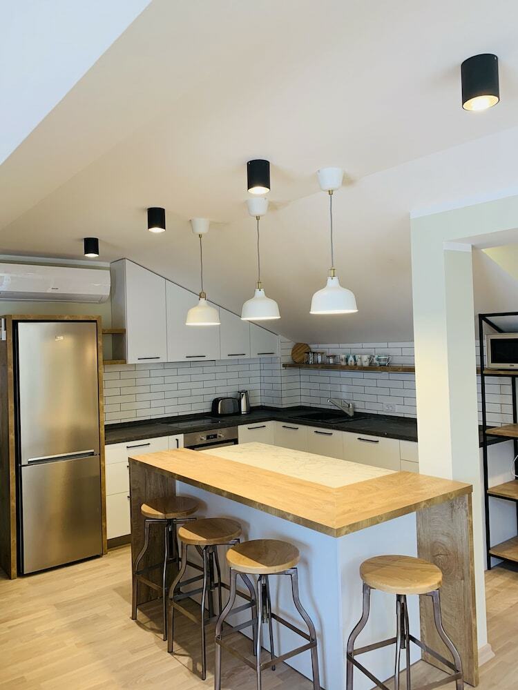 Apartamentos Golden Eagle