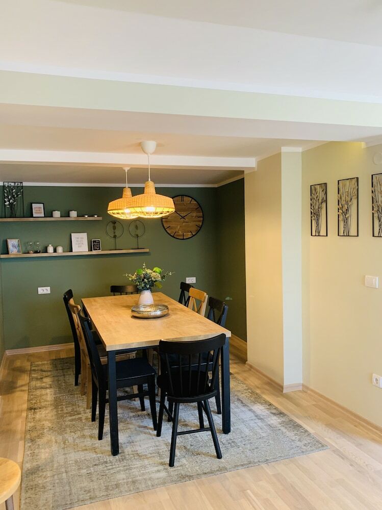Apartamentos Golden Eagle