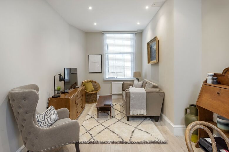 Superior Stays Luxury Apartments - Bath City Centre