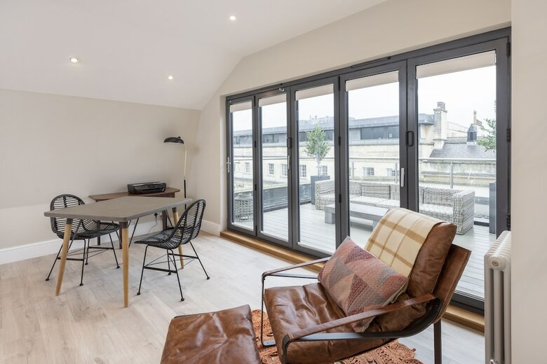 Superior Stays Luxury Apartments - Bath City Centre