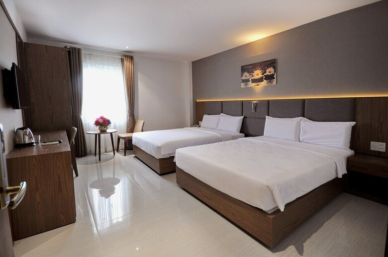 For You Hotel