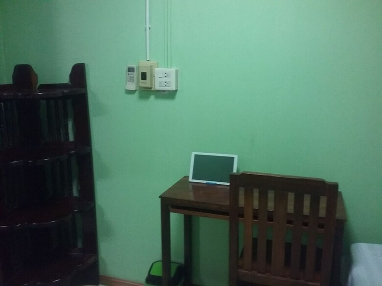Hostal Arunrat Guesthouse