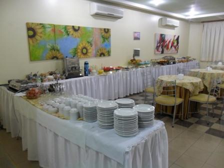 Canad� Hotel