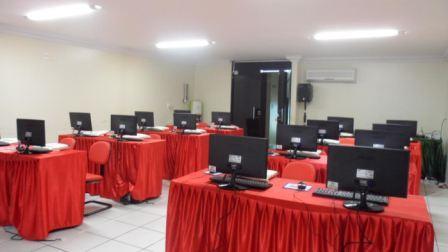 Canad� Hotel