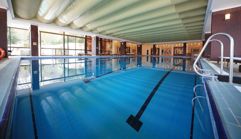 Palace Hotel-all Inclusive In Sunny Day Resort