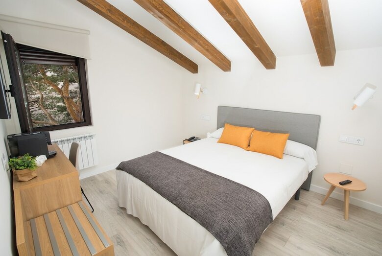 Villa Lucerna Sports & Hotel Resort