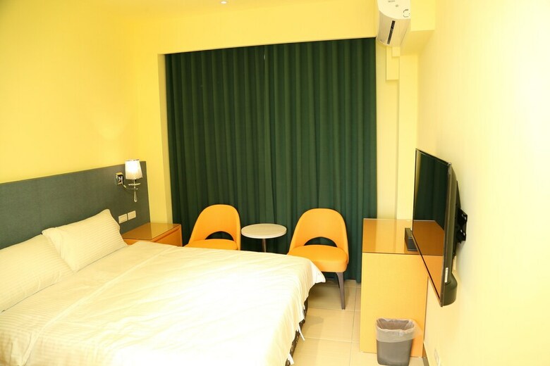 Bed & Breakfast See Happiness