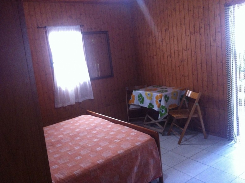 Viola Club Village