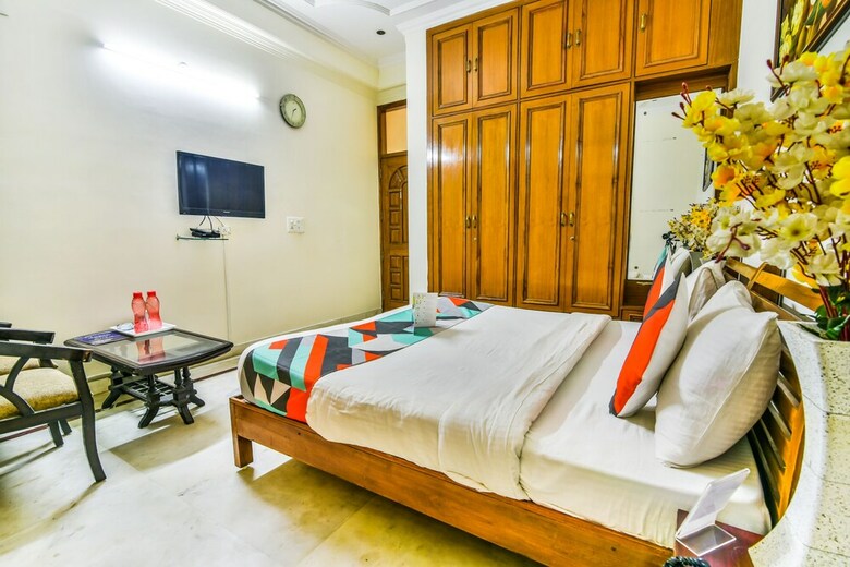 Hotel Fabexpress Silver Inn