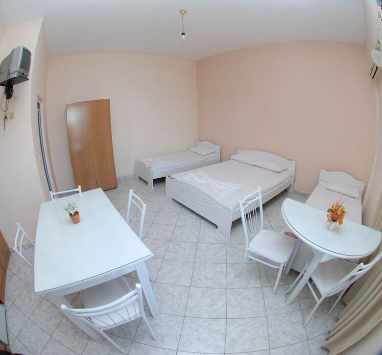 Hotel Kanes
