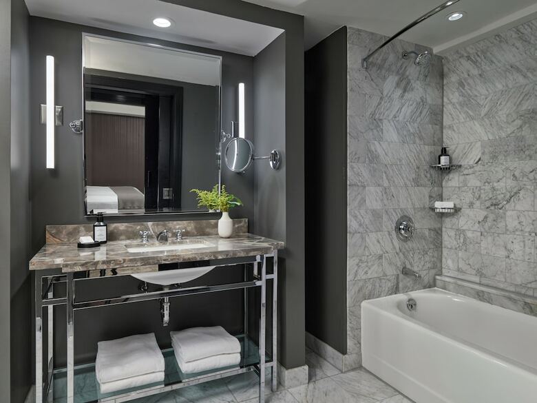 Nine Zero, A Kimpton Hotel