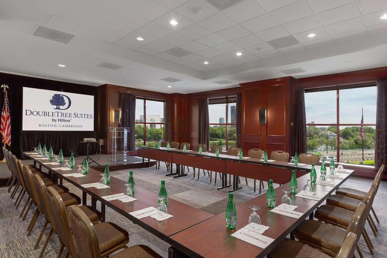 Hotel Doubletree Guest Suites Boston