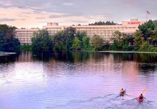 Hotel Boston Marriott Newton