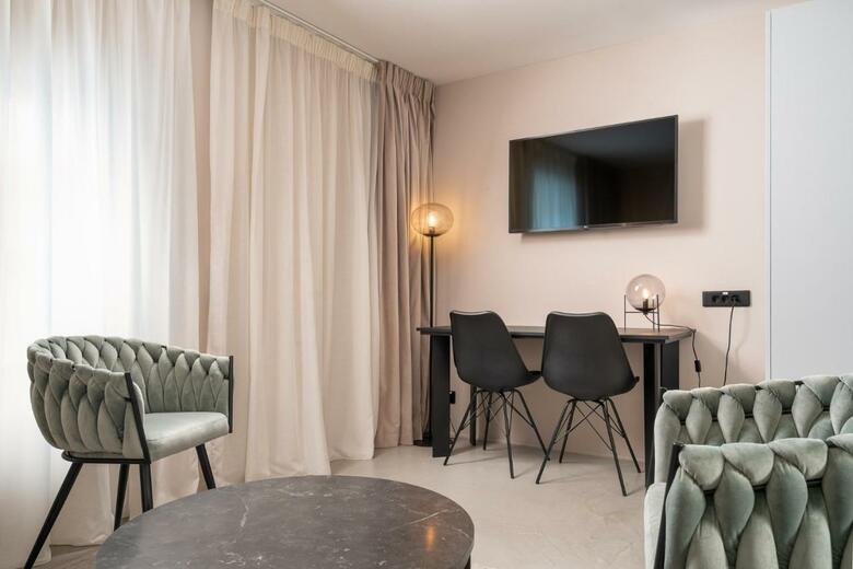 Hotel Ramada Majestic Bucharest