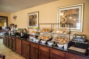 Hotel Comfort Inn & Suites