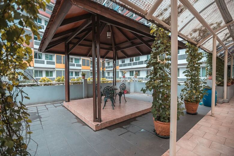 Hotel Oyo 670 Margonda Residence 1 Dan 2