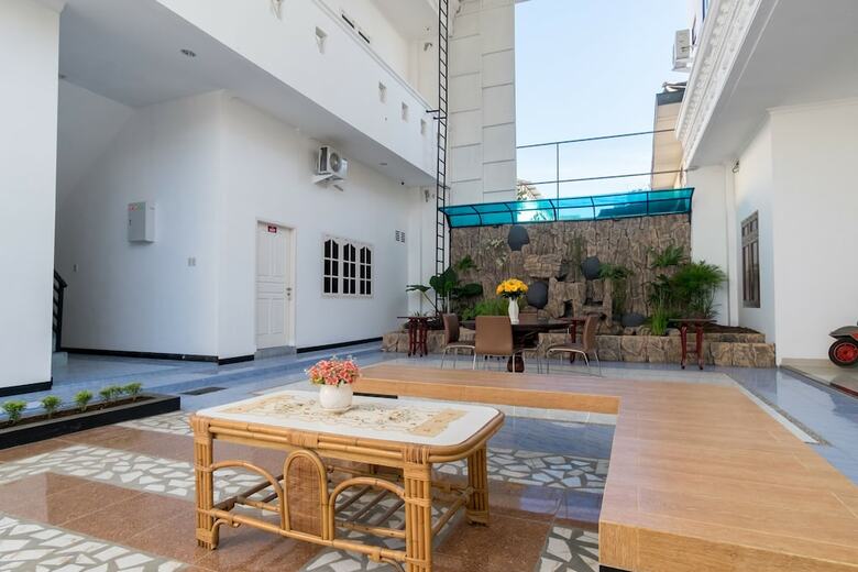 Hotel Oyo 471 Taj Residence Syariah