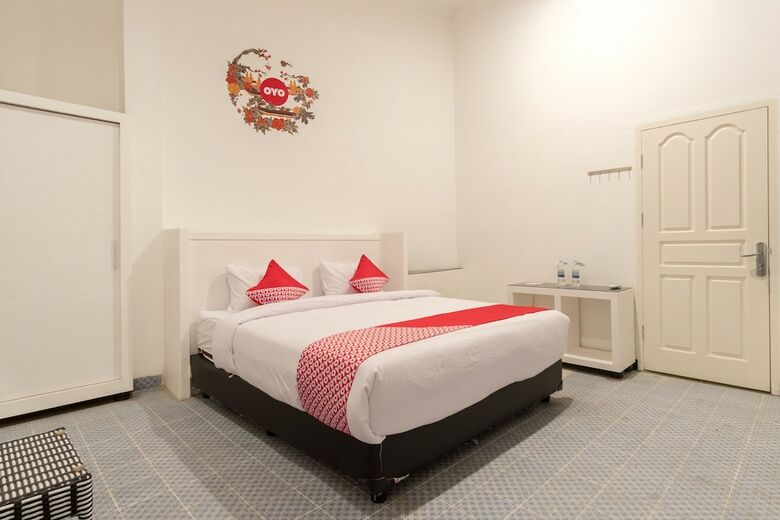 Hotel Oyo 471 Taj Residence Syariah