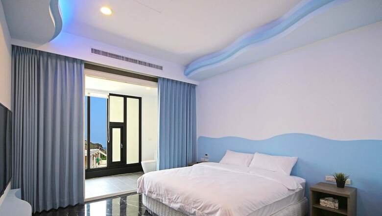 Bed & Breakfast House16
