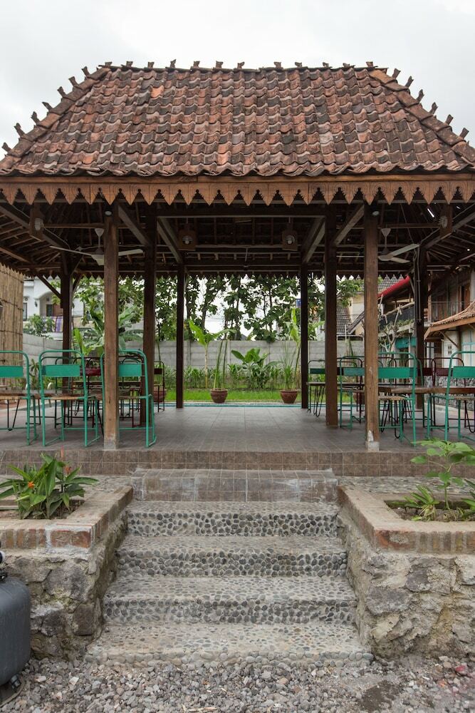 Bed & Breakfast Kampung Lawasan Heritage Cottage