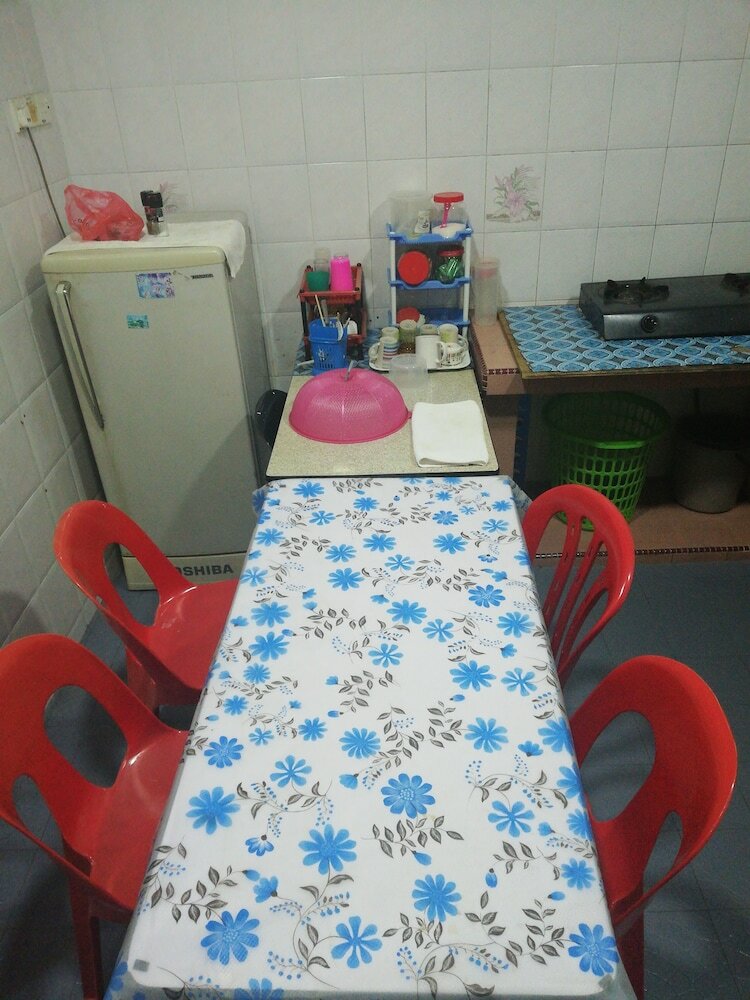 Hostal Oriental Riverside Guest House - Hostel