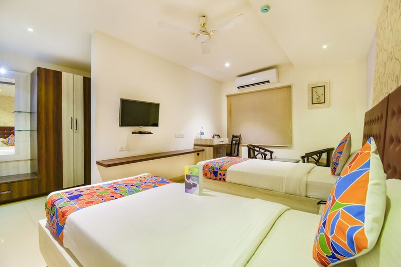 Fabhotel Pentagon