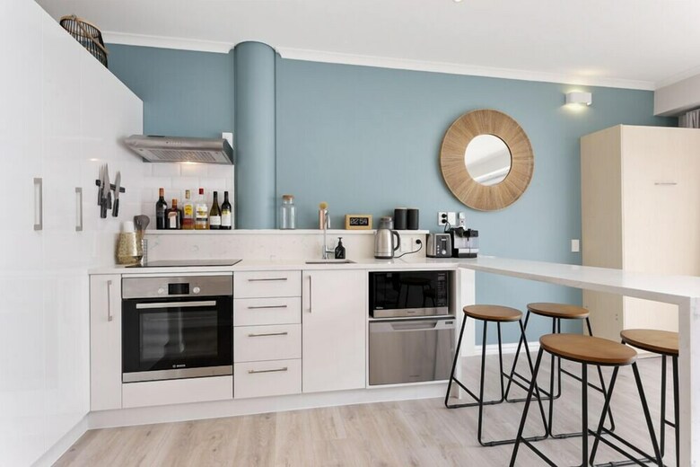Zodiak's Princes Wharf 1 Bedroom Apartment