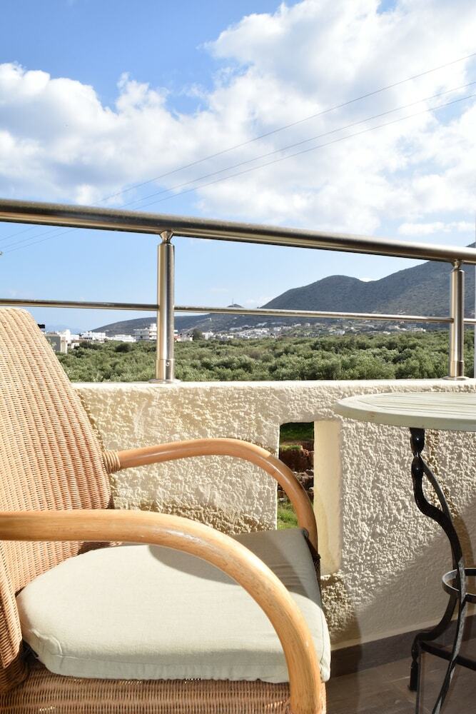 Apartamentos Elounda George Studios